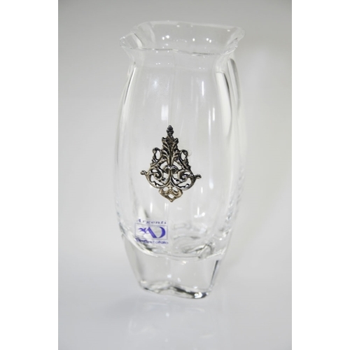 Vasetto ovale in cristallo con decori argento