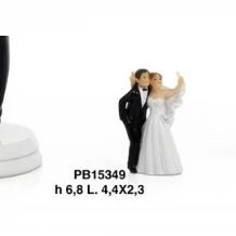 Sposi che si fanno un selfie - Mandorle