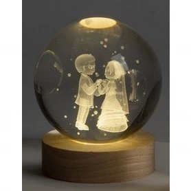 Sfera di Cristallo LED a batteria con Innamorati cm.6 e gift box – Bomboniera Tendenza 2026
