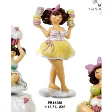 Statua Ragazza curvy con macarons - Mandorle