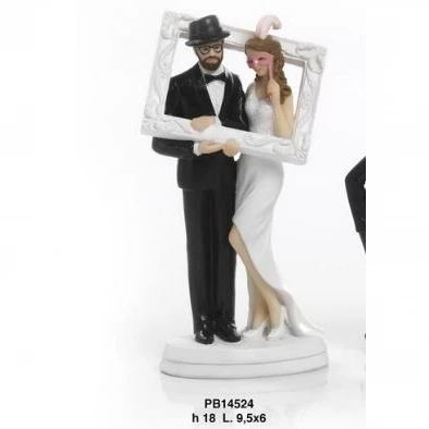 Sposi con cornice e maschere - Mandorle