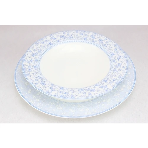 Servizio di piatti con fiori azzurri - 53pz