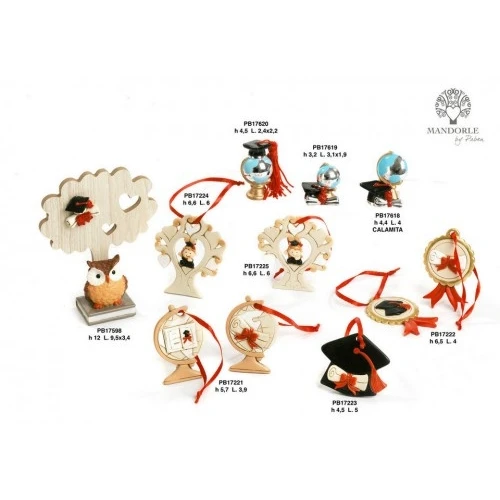 APPLICAZIONE ALBERO CUORI/BIMBA LAUREATA 6.6 CM. RESINA