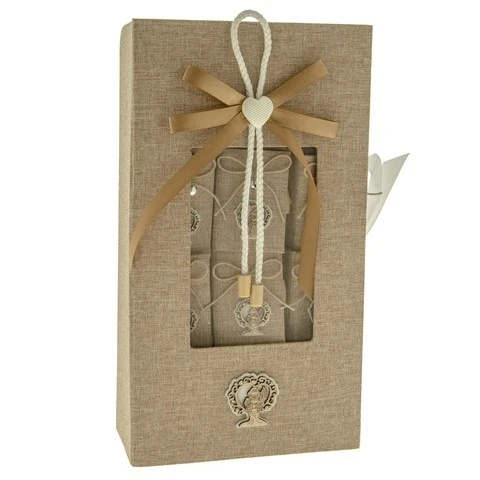 BOX CON 24 PEZZI PER COMUNIONE CM 18X34 