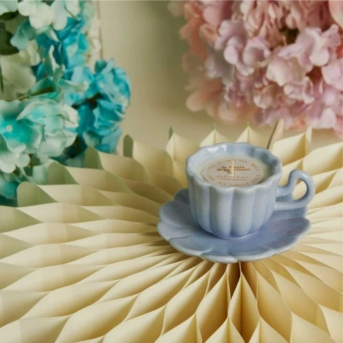 Bomboniera Claraluna: Tazzina in Porcellana con Candela Profumata cm.6x8x4,9 - Azzurra