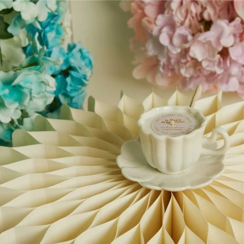 Bomboniera Claraluna: Tazzina in Porcellana con Candela Profumata cm.6x8x4,9 - Bianca