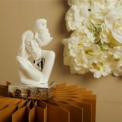 Bomboniera Claraluna Coppia Innamorati Stilizzata cm. 7x17x7 con Cuore Argento