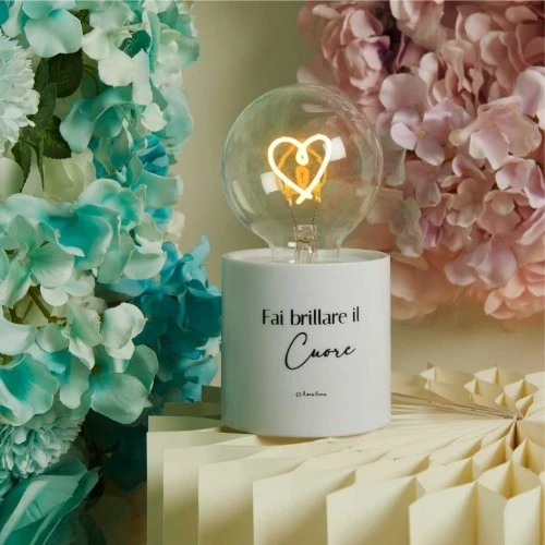 Lampada LED Claraluna 2026: La Bomboniera Luminosa di Tendenza - cm. 8,5x17 Bianca
