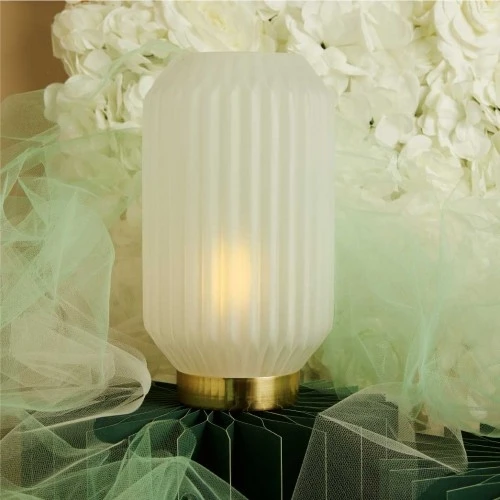 Lampada LED Claraluna in Vetro Plissettato: Luce e Design per il tuo Matrimonio cm.14X14X26