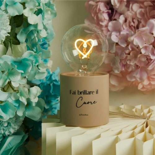 Lampada LED Claraluna 2026: La Bomboniera Luminosa di Tendenza - cm. 8,5x17 Tortora