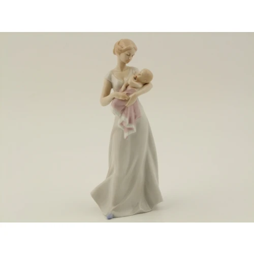 MATERNITA CON BIMBA IN BRACCIO CM.26