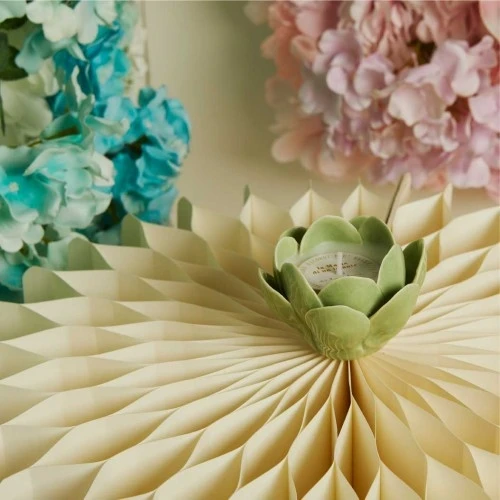 Bomboniera Claraluna Ninfea in Porcellana con Candela Profumata cm. 9x5,5 - Verde