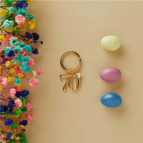 Portachiavi 70 Anni Claraluna: Il Gadget Prezioso da Legare al tuo Sacchetto Confetti cm.3 Oro