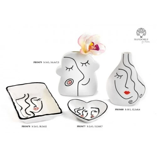 PIATTINO CUORE VOLTI 11.5 CM. PORCELLANA