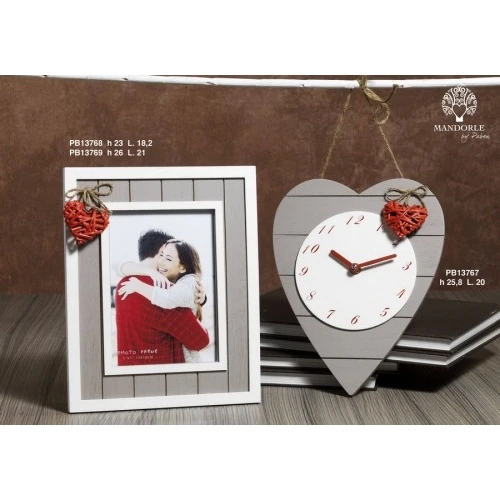 PORTAFOTO CUORE 26 CM. LEGNO