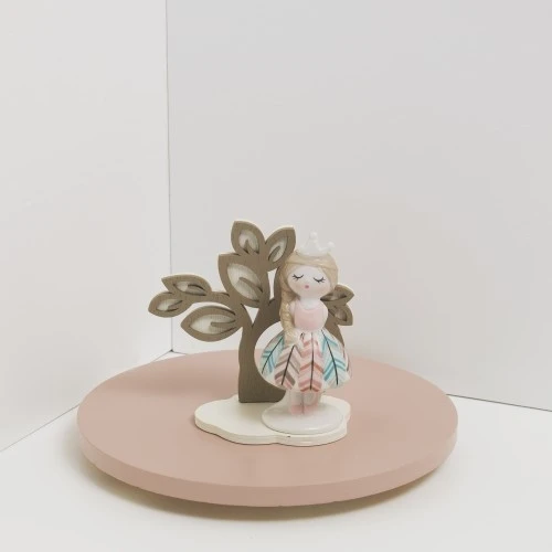 PRINCIPESSA CON ALBERO