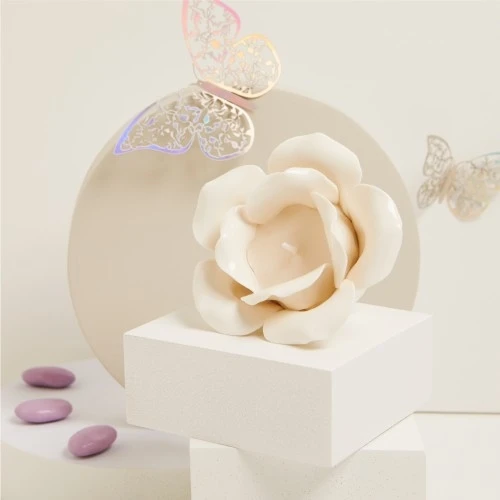 ROSA IN PORCELLANA BIANCA CON CANDELA - CLARALUNA 2025