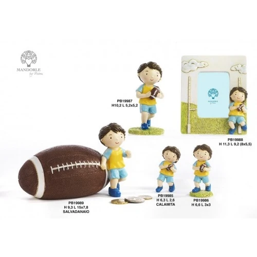 SALVADANAIO RAGAZZO RUGBISTA 9.3 CM. RESINA