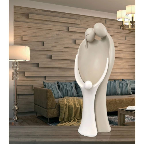 Scultura da tavolo in resina con la famiglia che si abbraccia