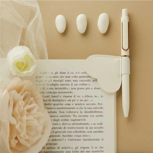 Penna Segnalibro Claraluna con Cuore Estraibile: Bomboniera Utile cm. 6x5 - Bianco