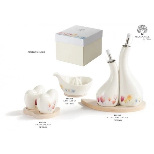 SET SALE E PEPE A CUORE SU VASSOIO 10.5 CM. PORCELLANA E LEGNO G.BOX