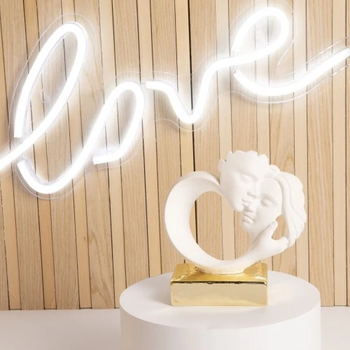 STATUA INNAMORATI CON BASE ORO