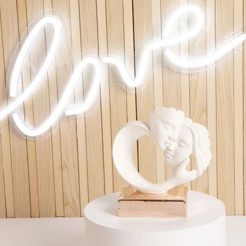 STATUA INNAMORATI CON BASE ORO ROSA