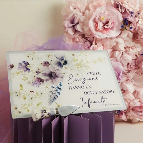 TAGLIERE RETTANGOLARE FIORI LILLA CON COLTELLINO CM. 20X30 - CLARALUNA BOMBONIERE