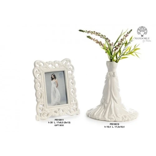 VASETTO VESTITO DA SPOSA CON FIOCCO 19.4 CM. CERAMICA