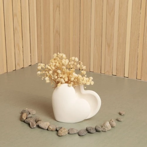 VASO MODELLO CUORE CON FIORI