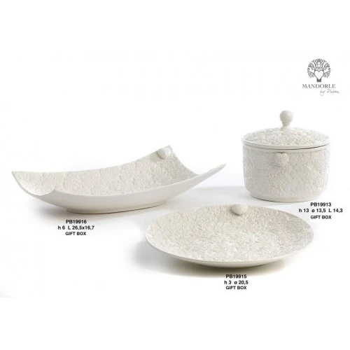 VASSOIO RETT. A MERLETTO CON CUORE 26.5 CM. CERAMICA