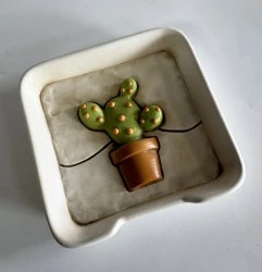 VUOTATASCHE IN CERAMICA EGAN - CACTUS CM.