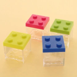 Scatolina per confetti in plexiglass stile Lego